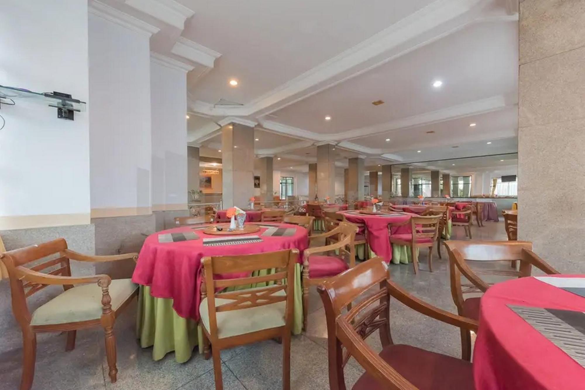 Hotel Ayong Linggarjati Kuningan Mitra Reddoorz Exterior foto